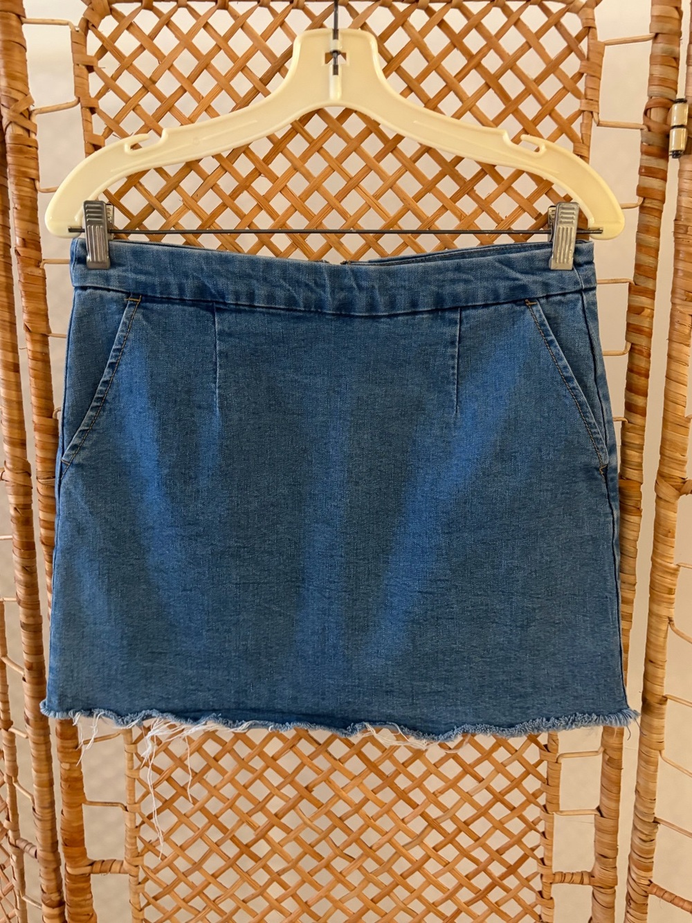 Forever 21 Women’s Blue Denim Mini Skirt with Frayed Hem